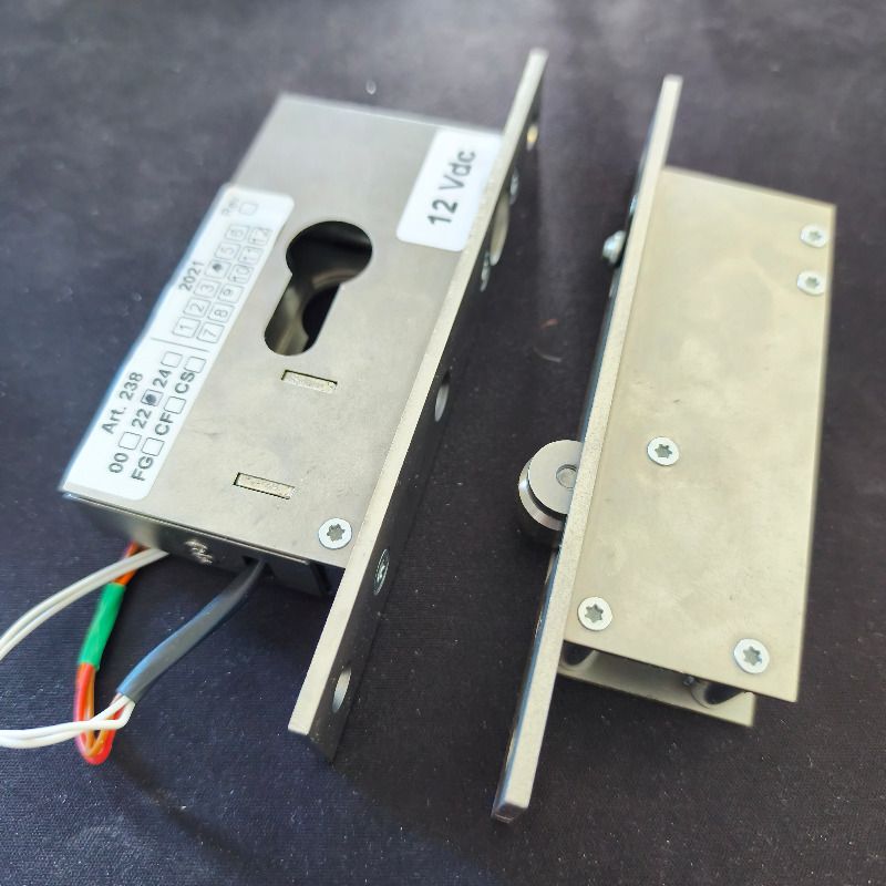 Elektromechanikus zár - toló ajtókba - 12V DC