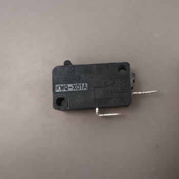 OUTLET: Mikrokapcsoló, több féle