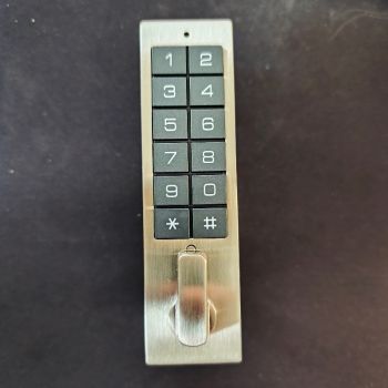 Tekerőgombos önálló RFID szekrényzár - kódos - értékmegőrző mód - gombelemes - függőleges