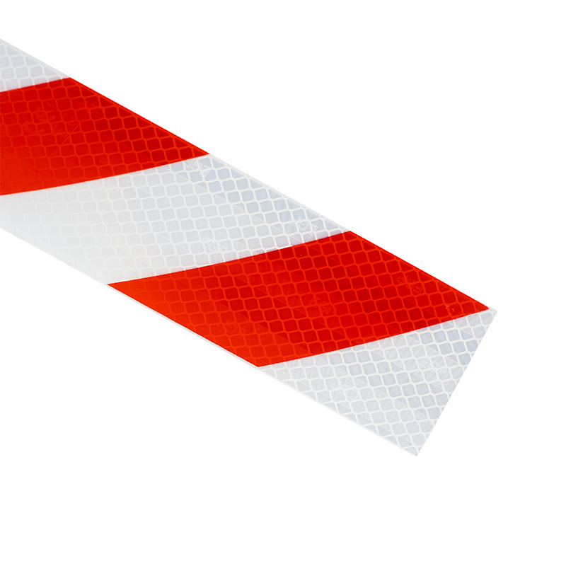 Figyelemfelkeltő (veszélyt jelző) öntapadó csík - vörös/fehér - 500 x 50mm